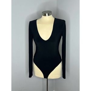 FASHION NOVA black long sleeve bodysuit‎